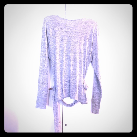 GAP🤍Pretty Grey VNeck Soft-Spun Wrapped Tie Waist - Picture 13 of 16